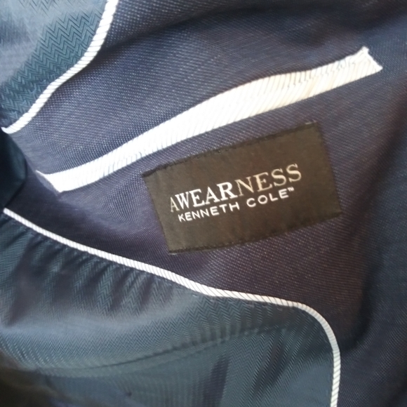 Kenneth Cole blazer! 😎 - Picture 6 of 9